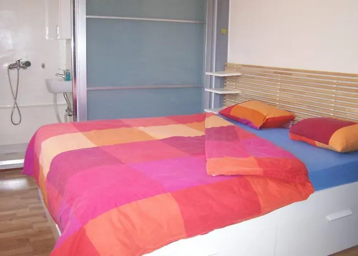 Air Conditioned Studio In Quite Garden With Barbecue Athens